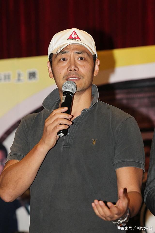 中欧体育平台-包含辽宁男篮“硬汉”娶回网球界气质女神！甜蜜求婚现场曝光的词条