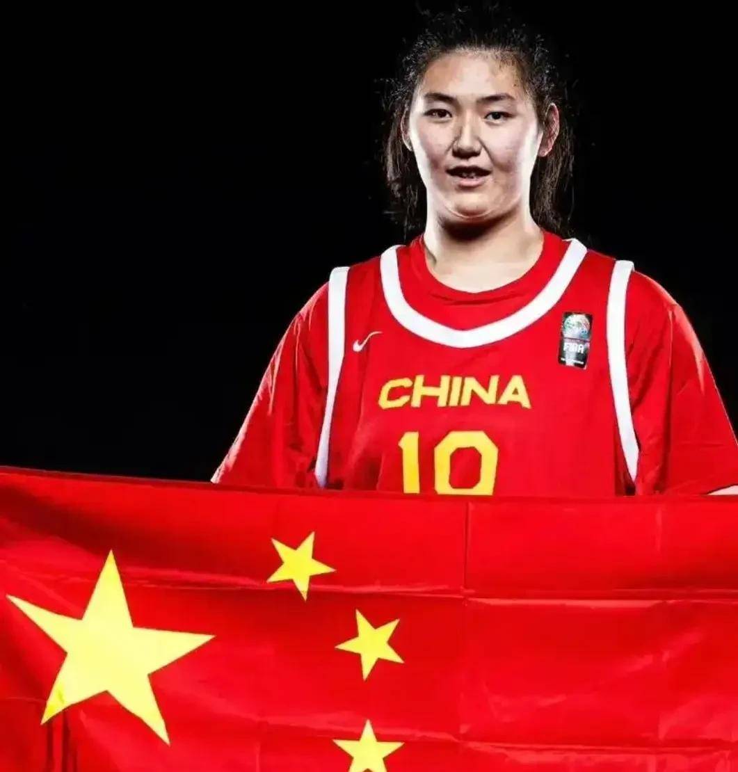 包含32分大胜！张子宇16+4中国女篮热身赛再胜日本的词条