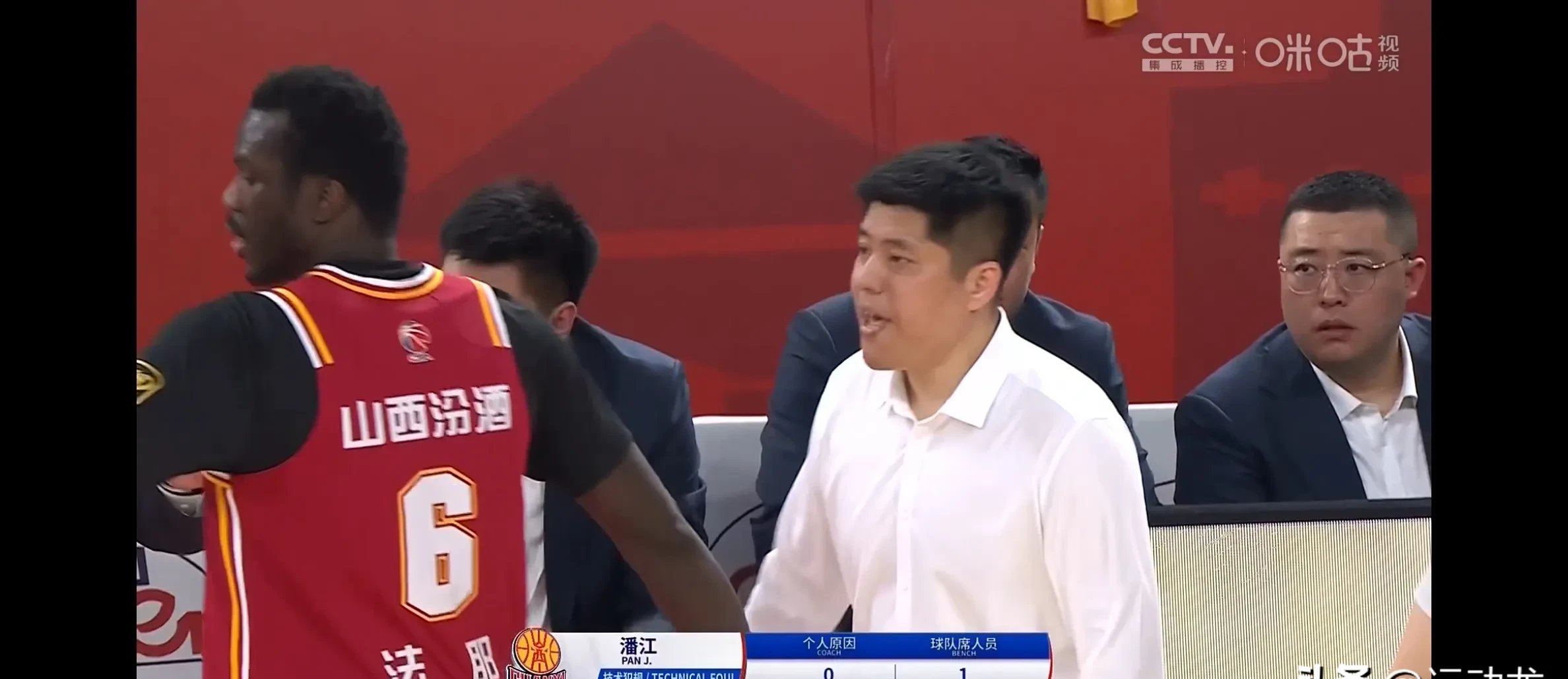 中欧体育-本土球员火热状态，频频出现绝杀